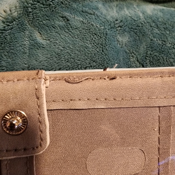 Jessica Simpson faux leather baby blue wallet - Picture 4 of 6